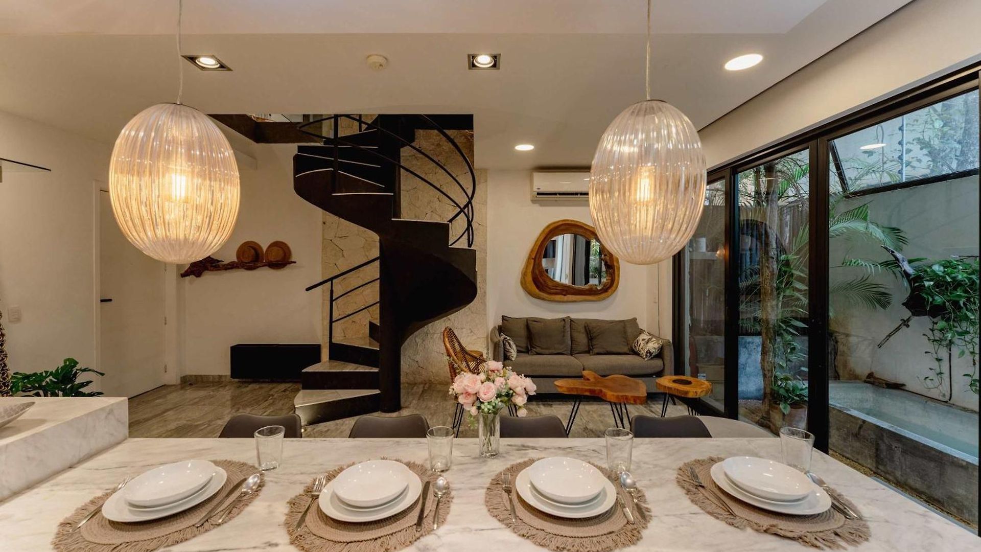 Stylish 3br Retreat In Serene Luxury Setting Apartment