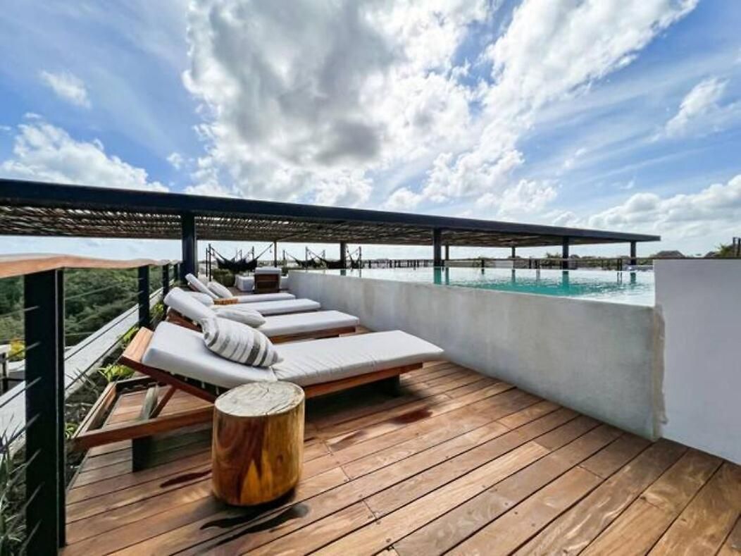 Gated 2br With Rooftop Pool Tulum