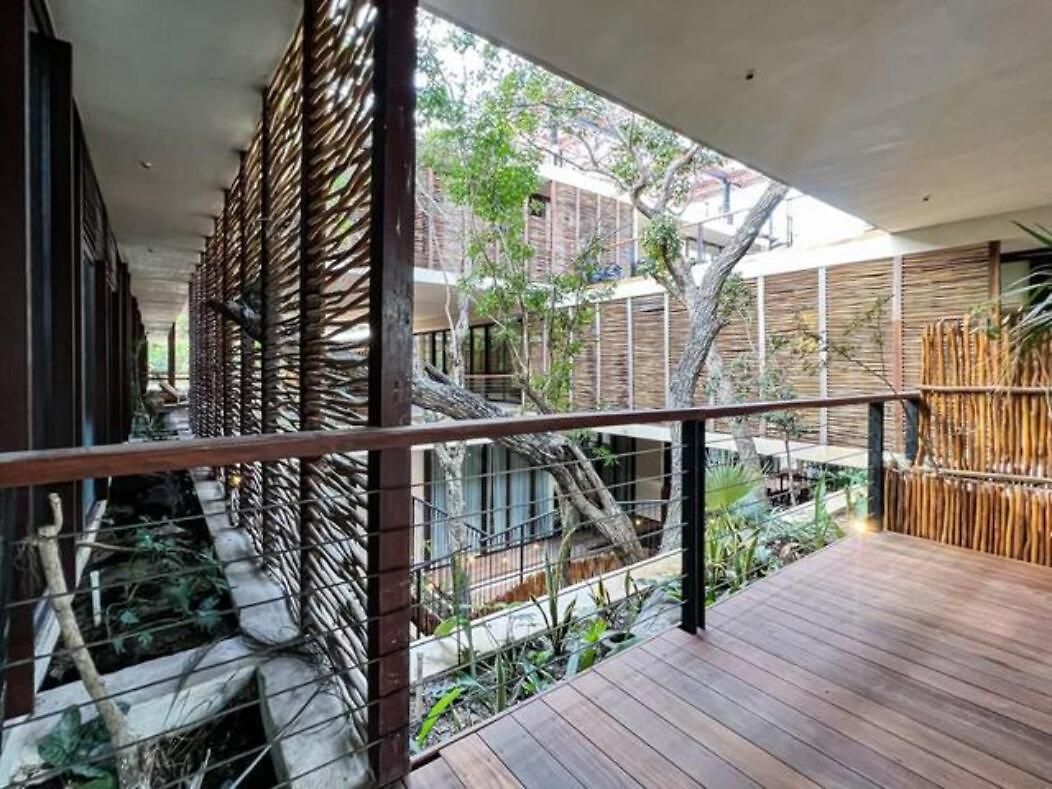 Gated 2br With Rooftop Pool