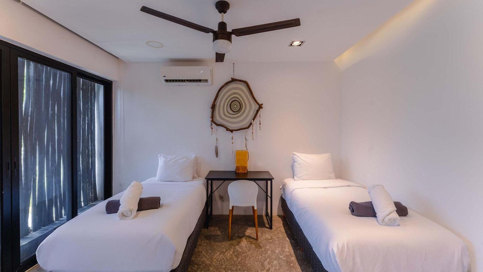 Apartment Stylish 3br Retreat In Serene Luxury Setting *