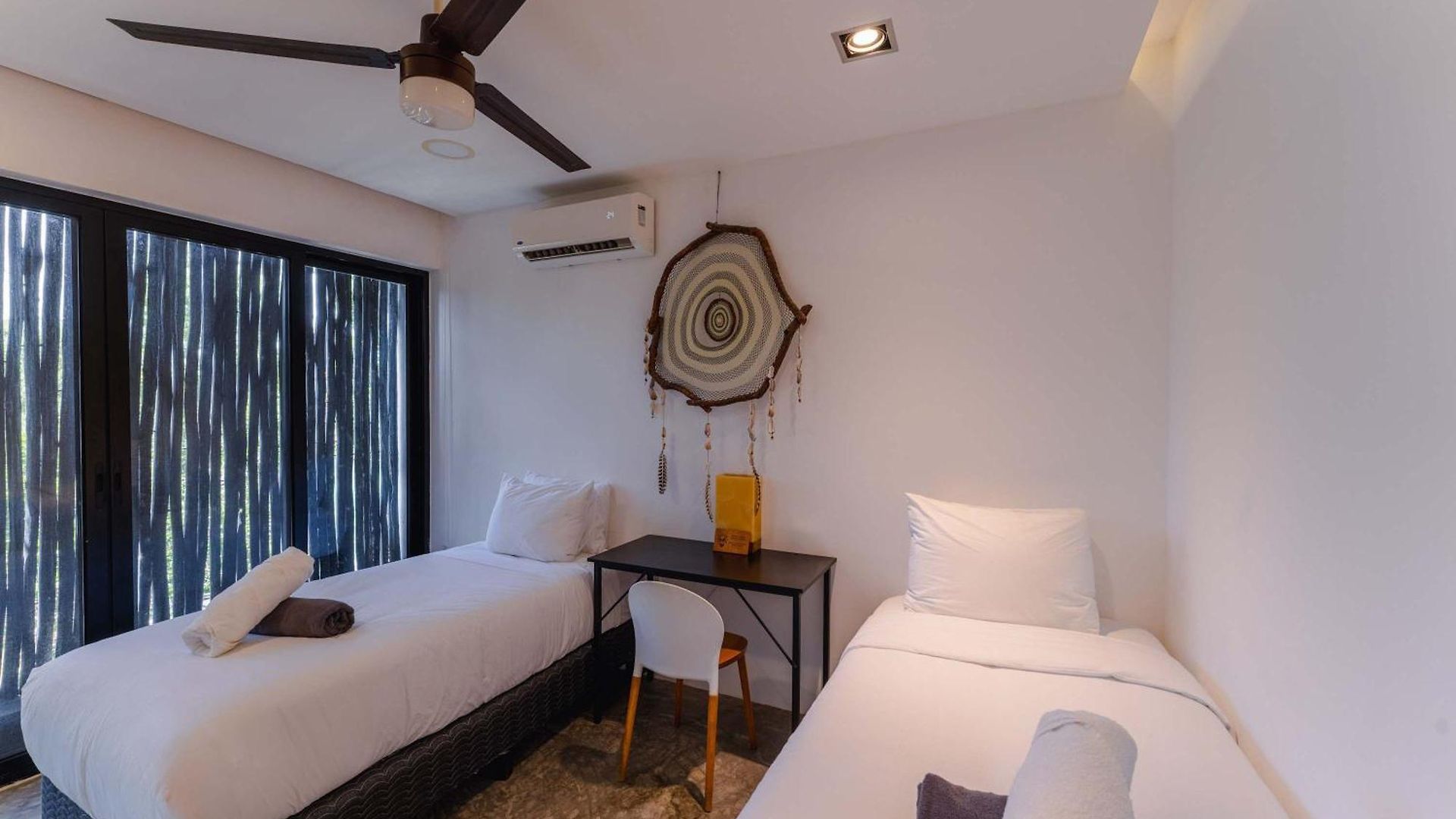 Apartment Stylish 3br Retreat In Serene Luxury Setting *