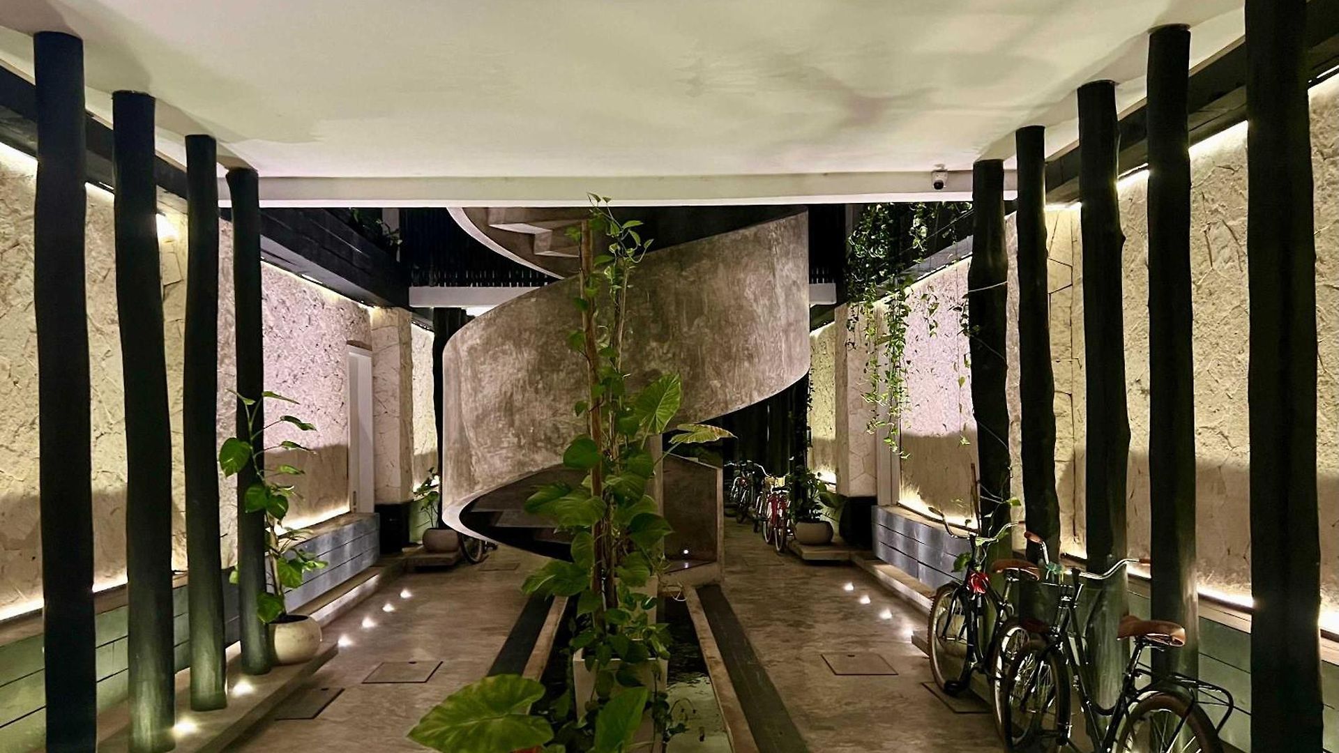 Apartment Stylish 3br Retreat In Serene Luxury Setting *