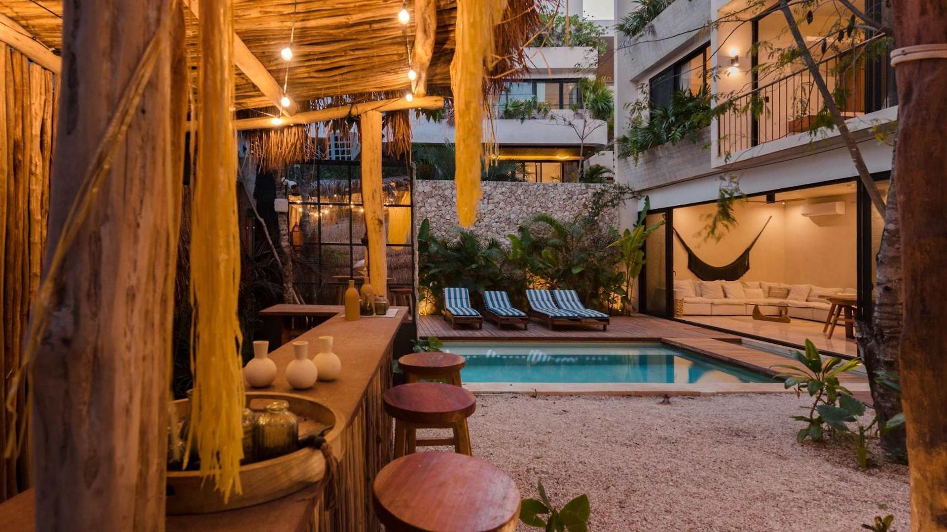 Luxury 5 Bedroom Pool Tiki Bar & Outdoor Gym * Tulum