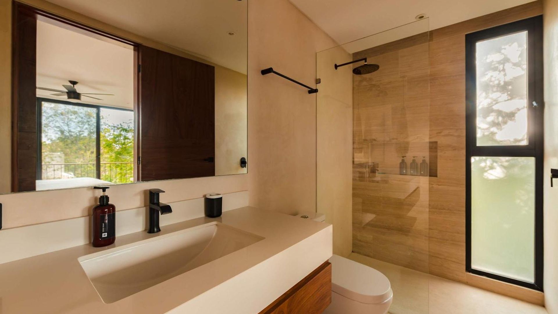 Villa Luxury 5 Bedroom Pool Tiki Bar & Outdoor Gym Tulum
