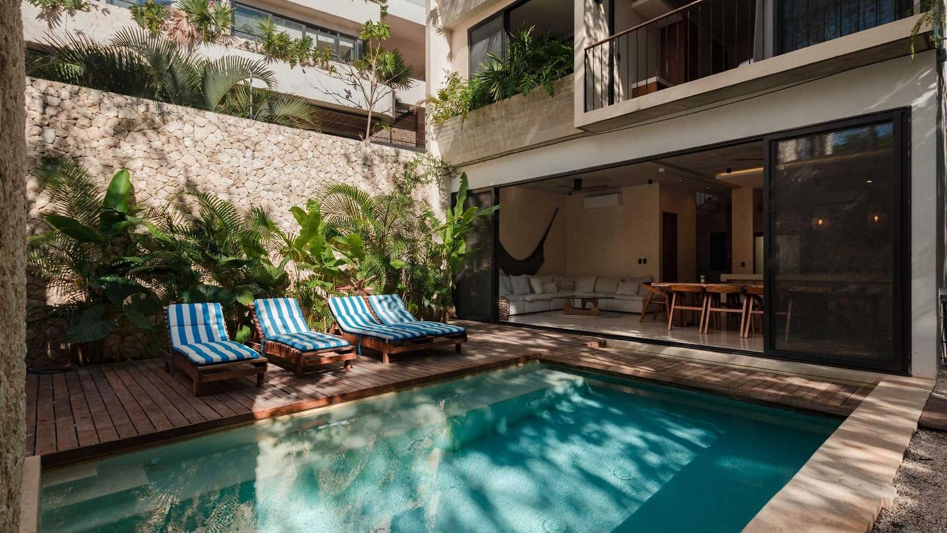 Luxury 5 Bedroom Pool Tiki Bar & Outdoor Gym Tulum