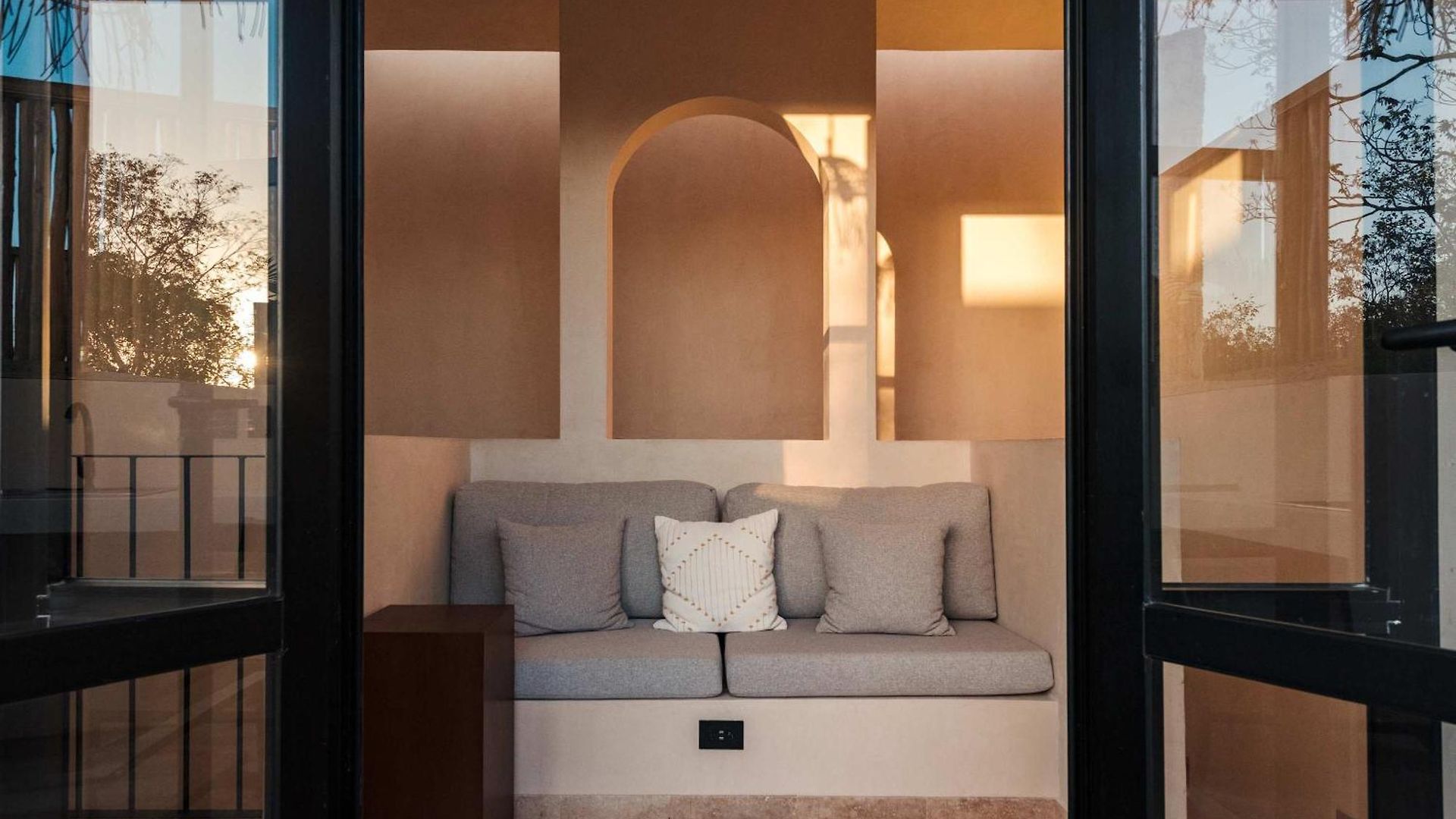 Luxury 4 Bedroom With Private Rooftop Pool Holiday home