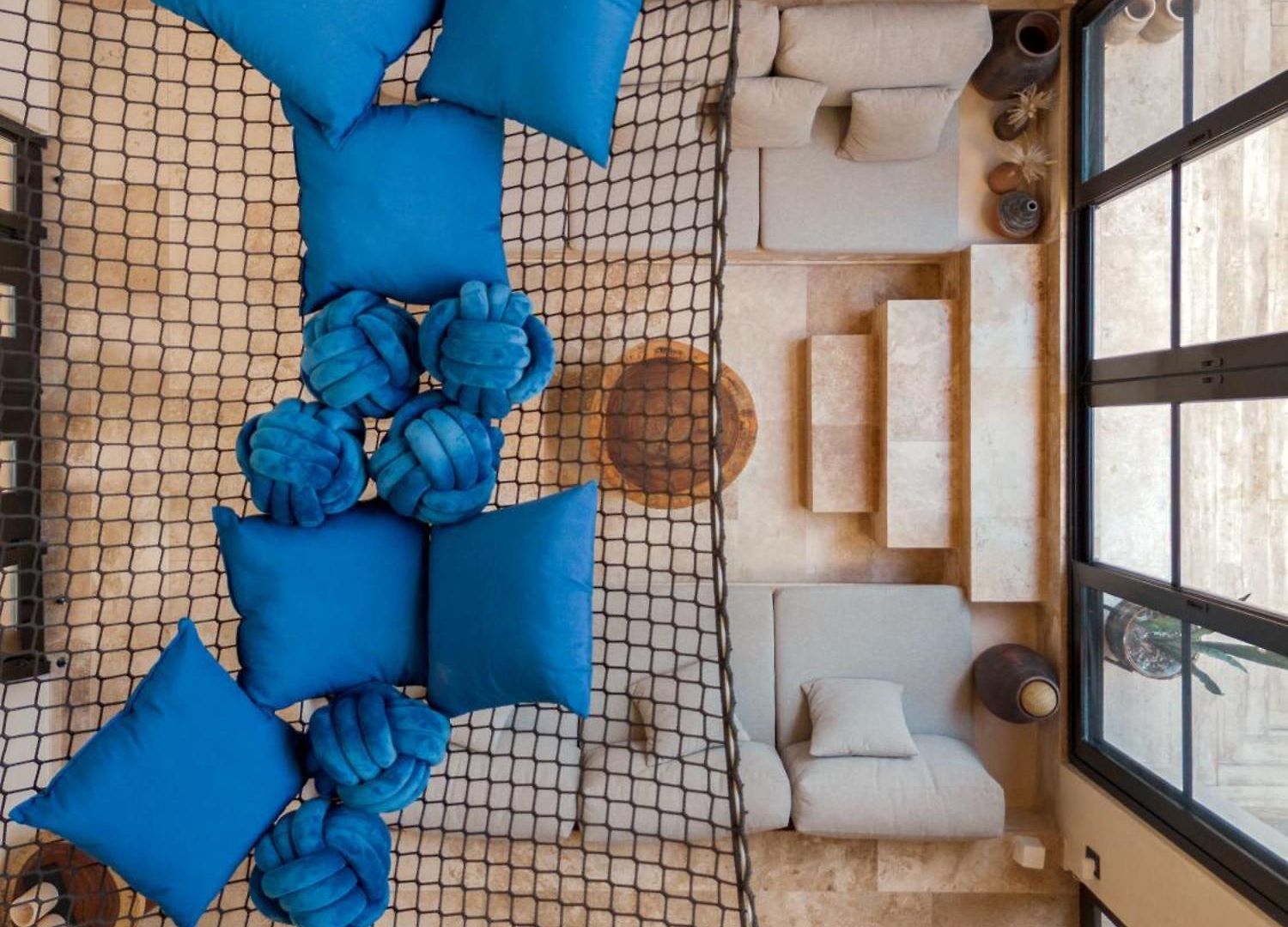 Holiday home Luxury 4 Bedroom With Private Rooftop Pool