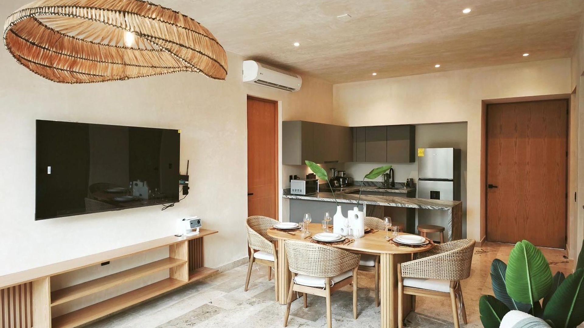 Apartahotel Oniric 4*