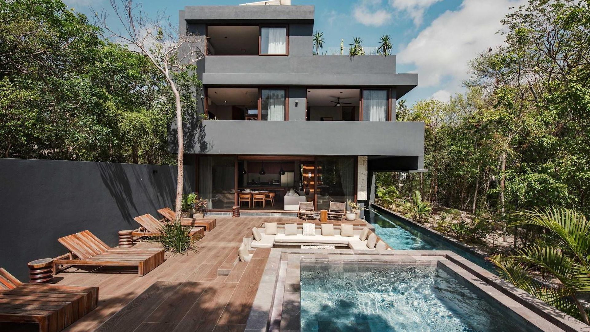 Luxury Jungle With Private Pool & Jacuzzi Holiday home
