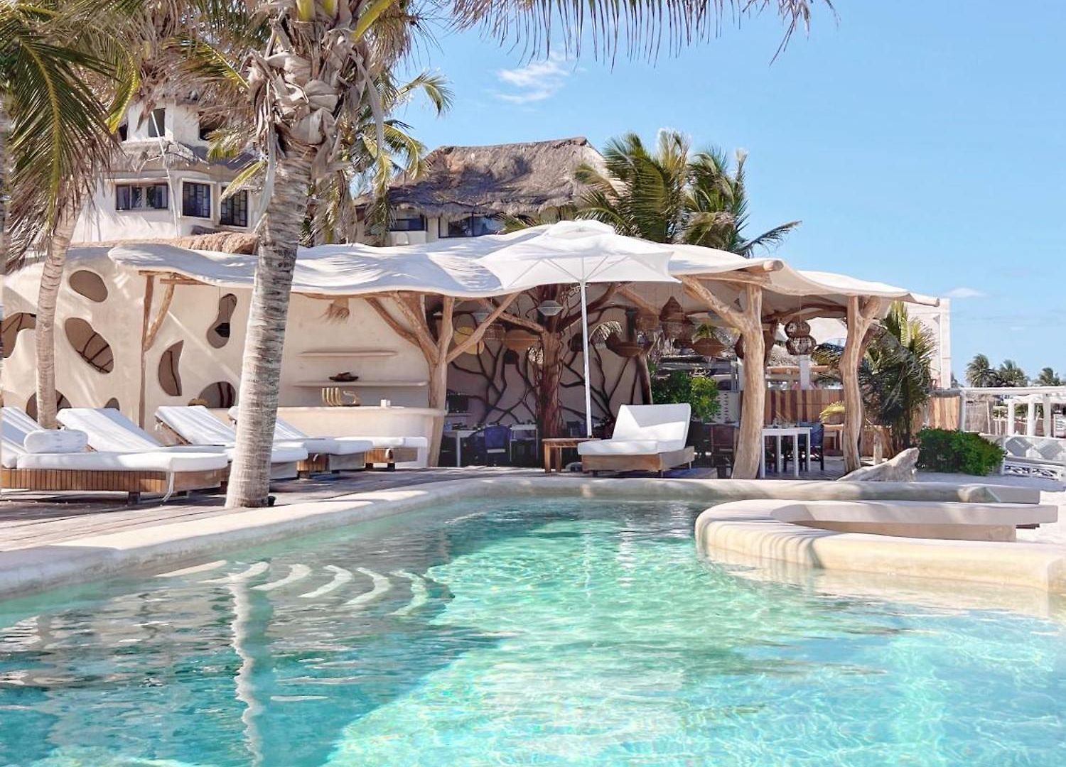 Qamar Hotel