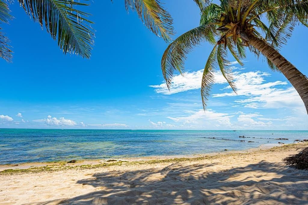 Holiday home Oceanfront With Access Pool Balconies & Waterfront Hammocks - Sol *