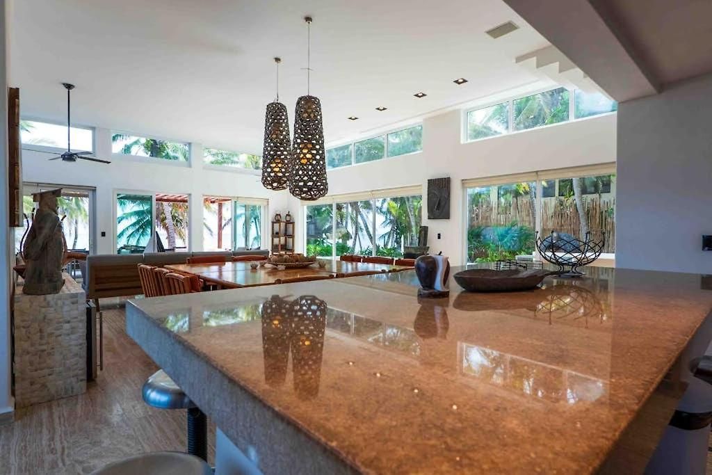 Beachfront Paradise With Private Pool Ocean View Full Kitchen & Shaded Patio - Mandala Holiday home *