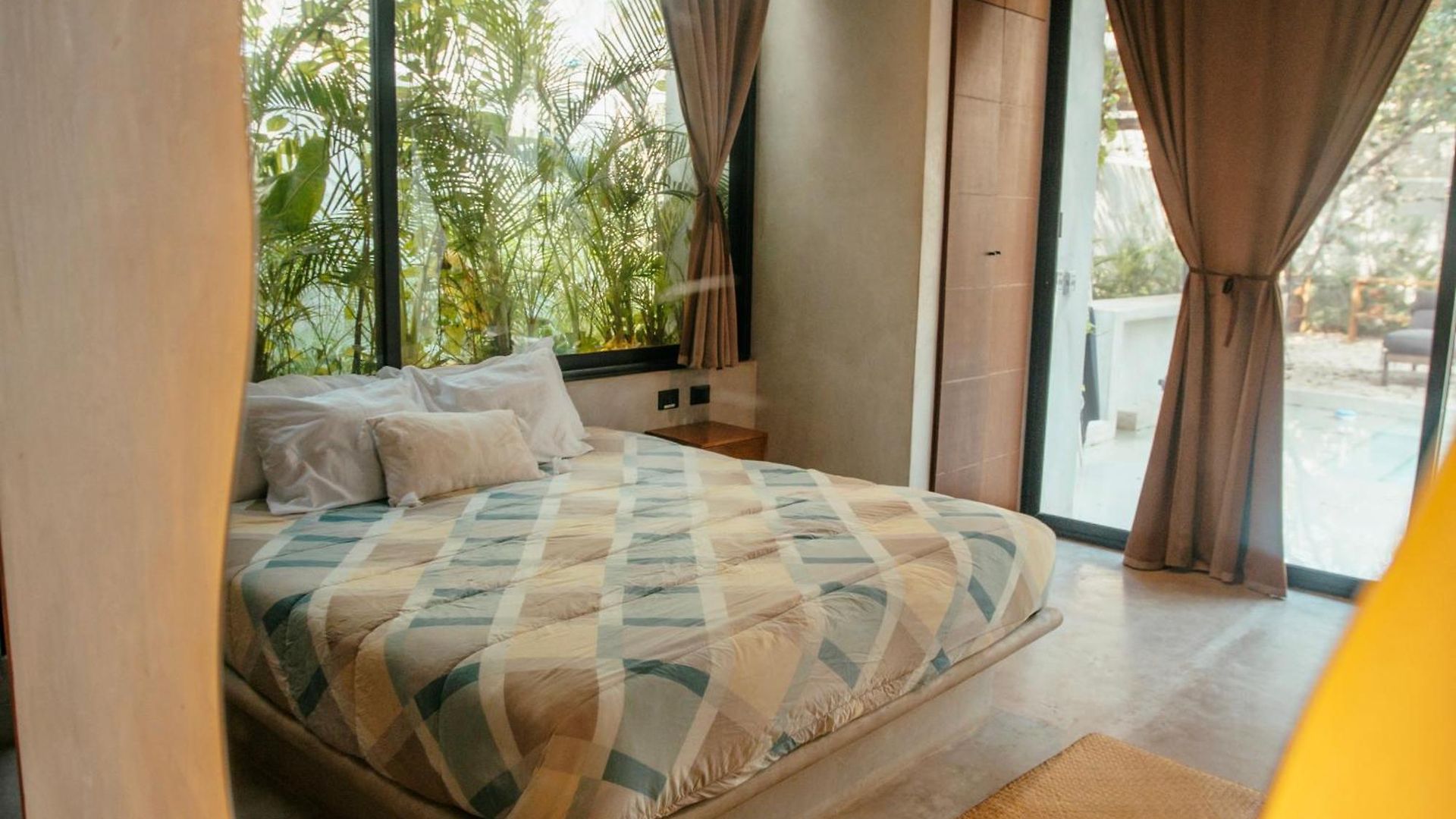 Camila Bed & Breakfast *