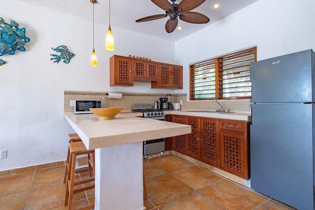 Beachfront With Private Pool Access Balcony With Ocean Views Patio - Belleza Holiday home *