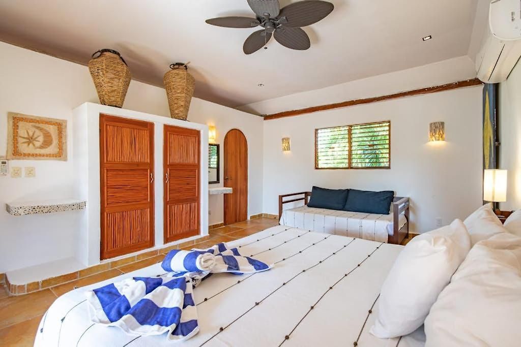 Holiday home Beachfront With Private Pool Access Balcony With Ocean Views Patio - Belleza