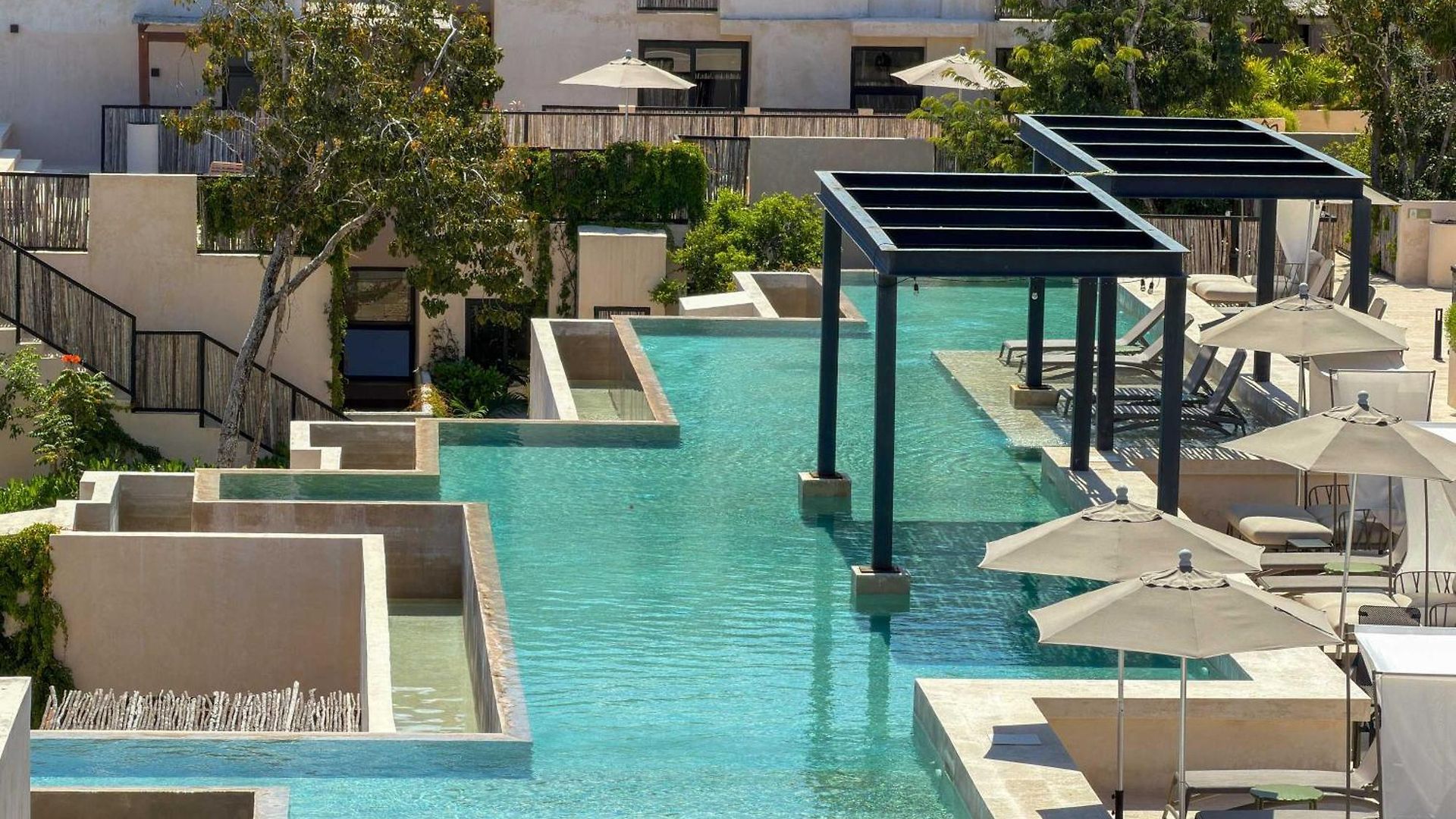 Grand Private Pool Rooftop Oasis Near The