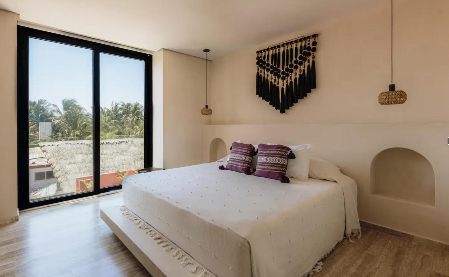Villa 12 Bedroom Beachfront Hacienda *