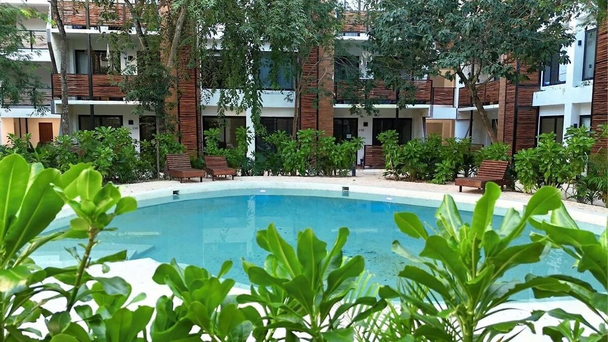 La Veleta Retreat Pools Jacuzzi Near Holiday home Tulum