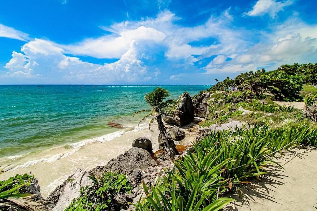 Oceanfront With Access Pool Balconies & Waterfront Hammocks - Sol Tulum