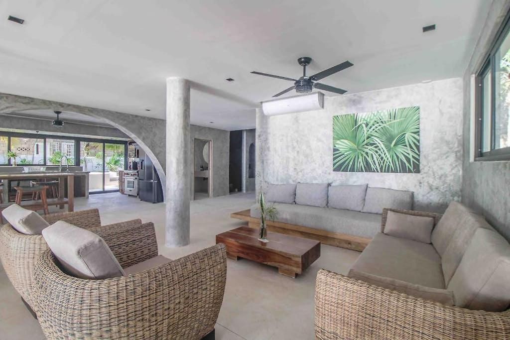Beachfront With Private Heated Pool Jacuzzi Sauna Ocean Views & Ac - 7th Heaven Holiday home