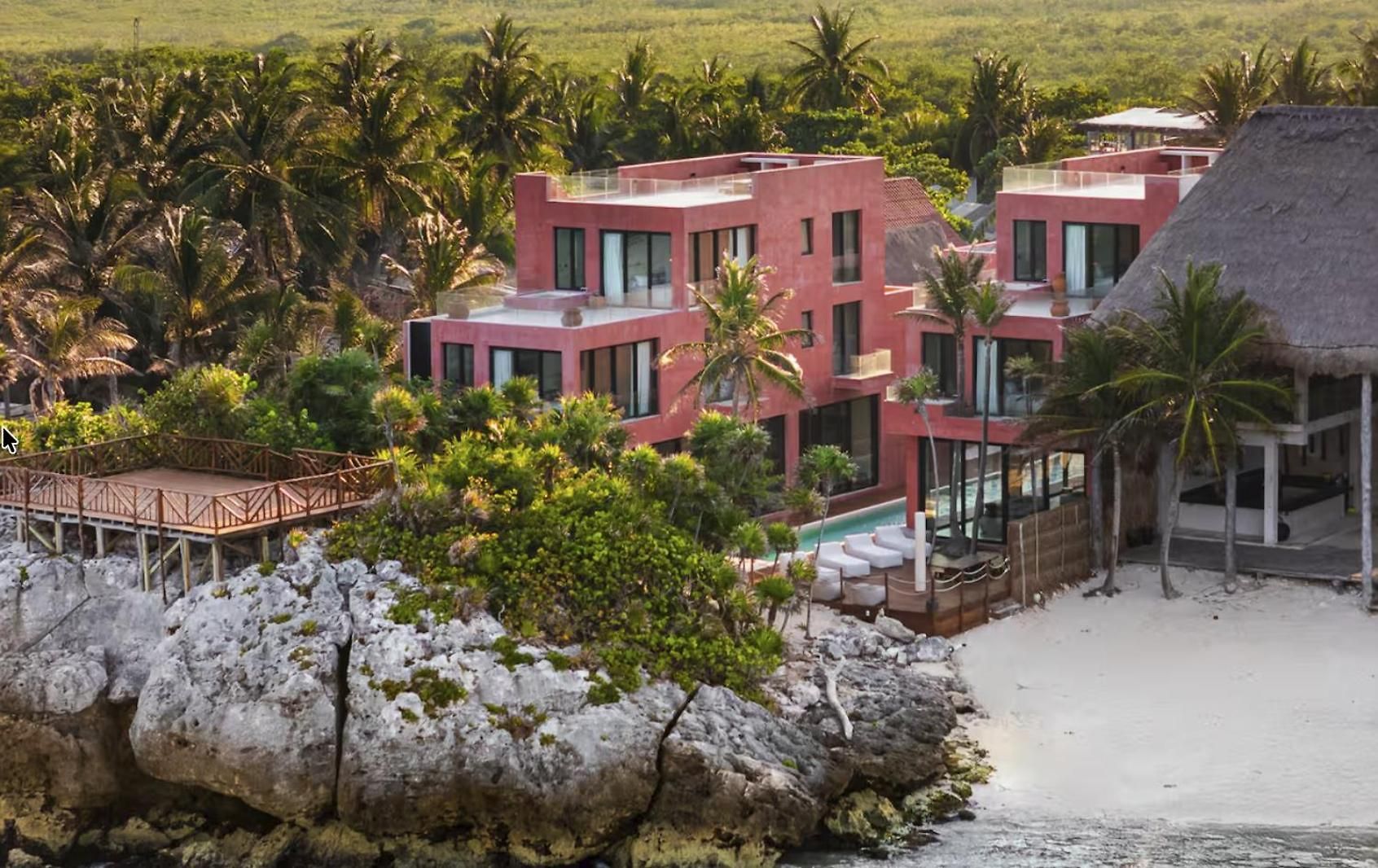 Villa 12 Bedroom Beachfront Hacienda