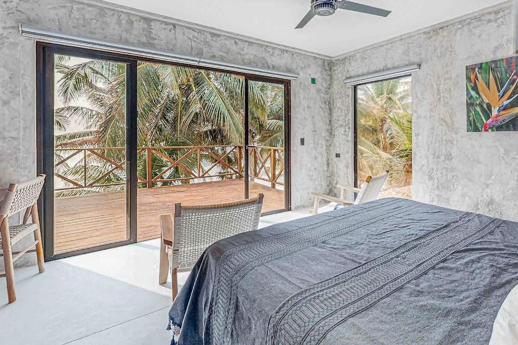 Beachfront With Private Heated Pool Jacuzzi Sauna Ocean Views & Ac - 7th Heaven *