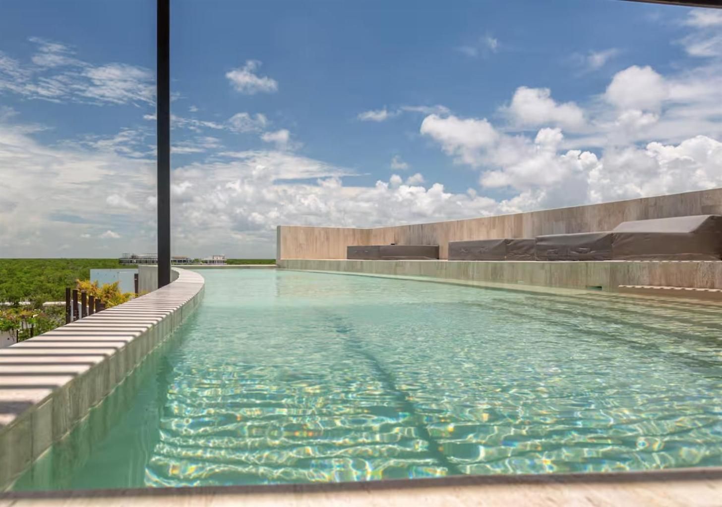 Temple Loft Rooftop Infinity Selva *