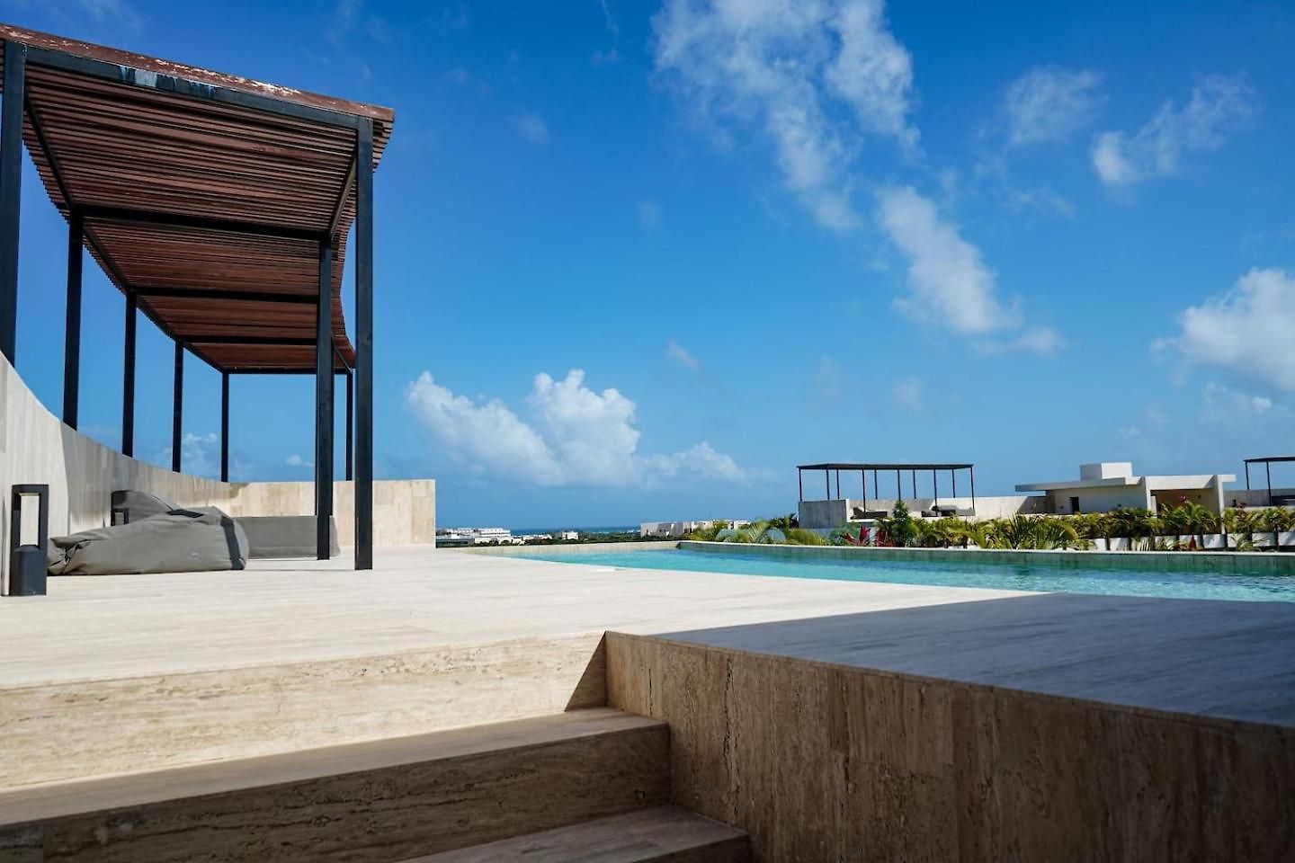 Temple Loft Rooftop Infinity Selva *