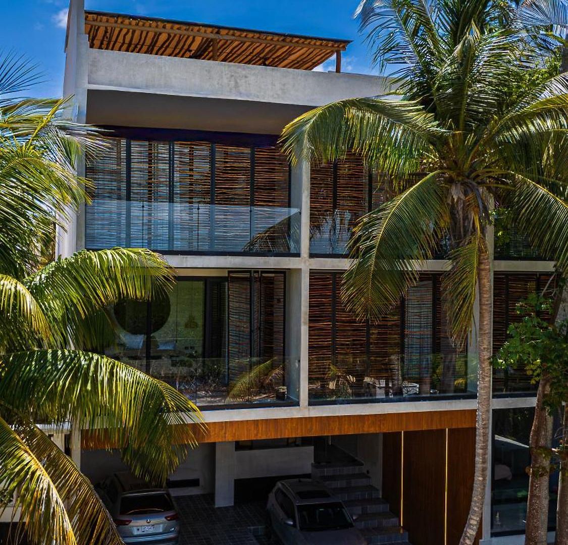 Luxury Beachfront 3br