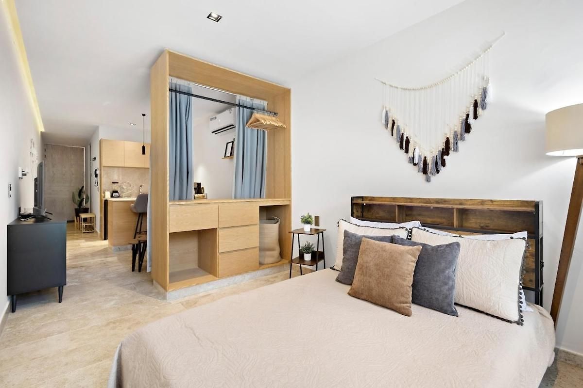 Apartment Lovely By Majestic Homes *