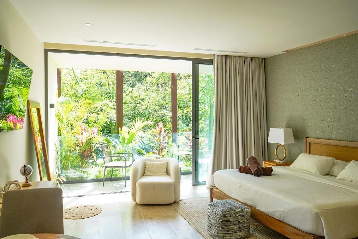 Temple Loft Rooftop Infinity Selva Apartment *