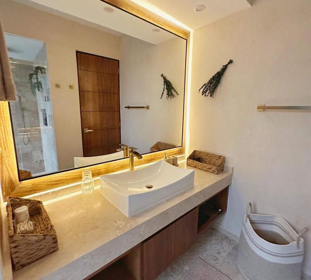 New Jungle Retreat 1br2ba Garden Private Pool