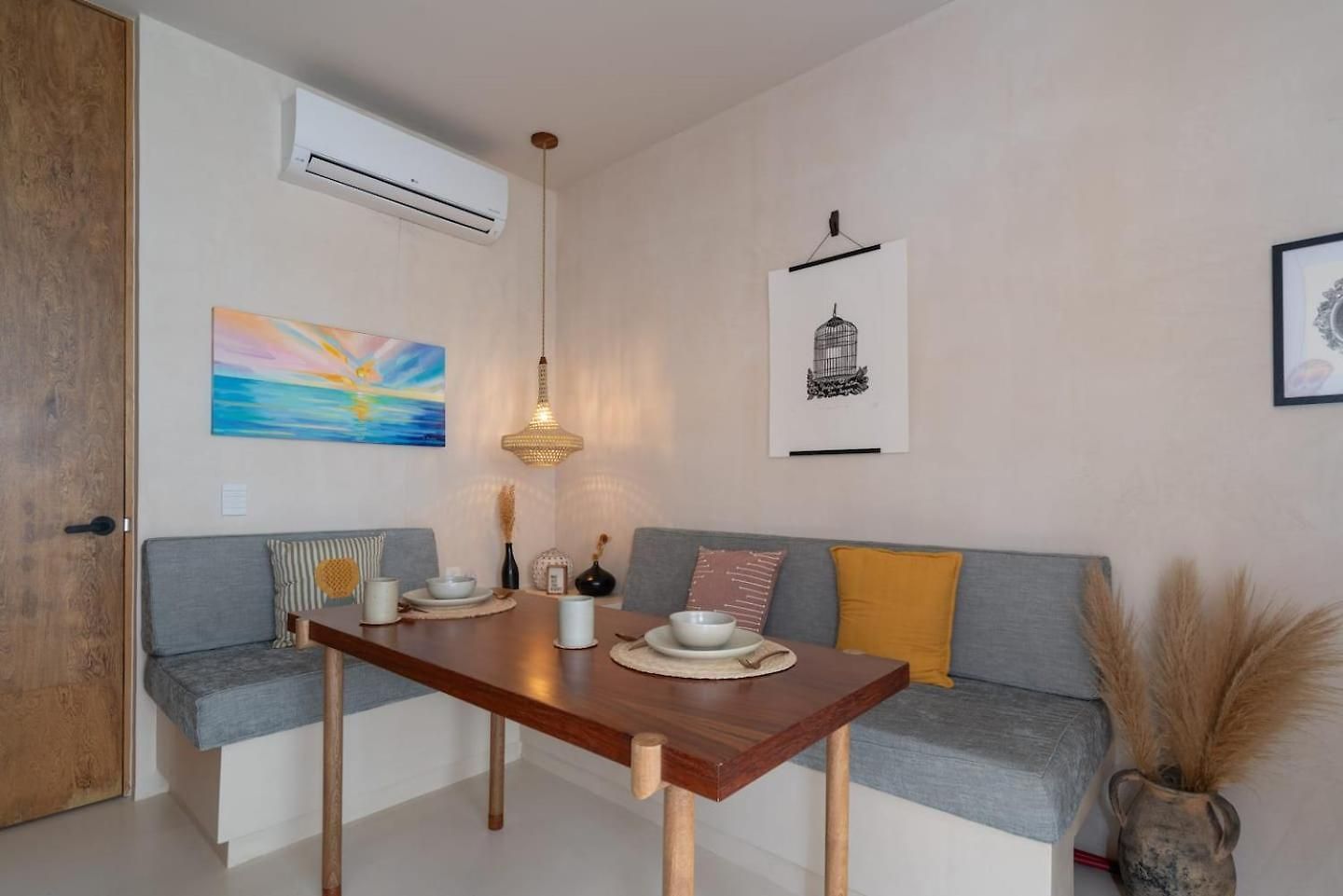 Chic Wrestaurant, Yoga, Coworking Areas *