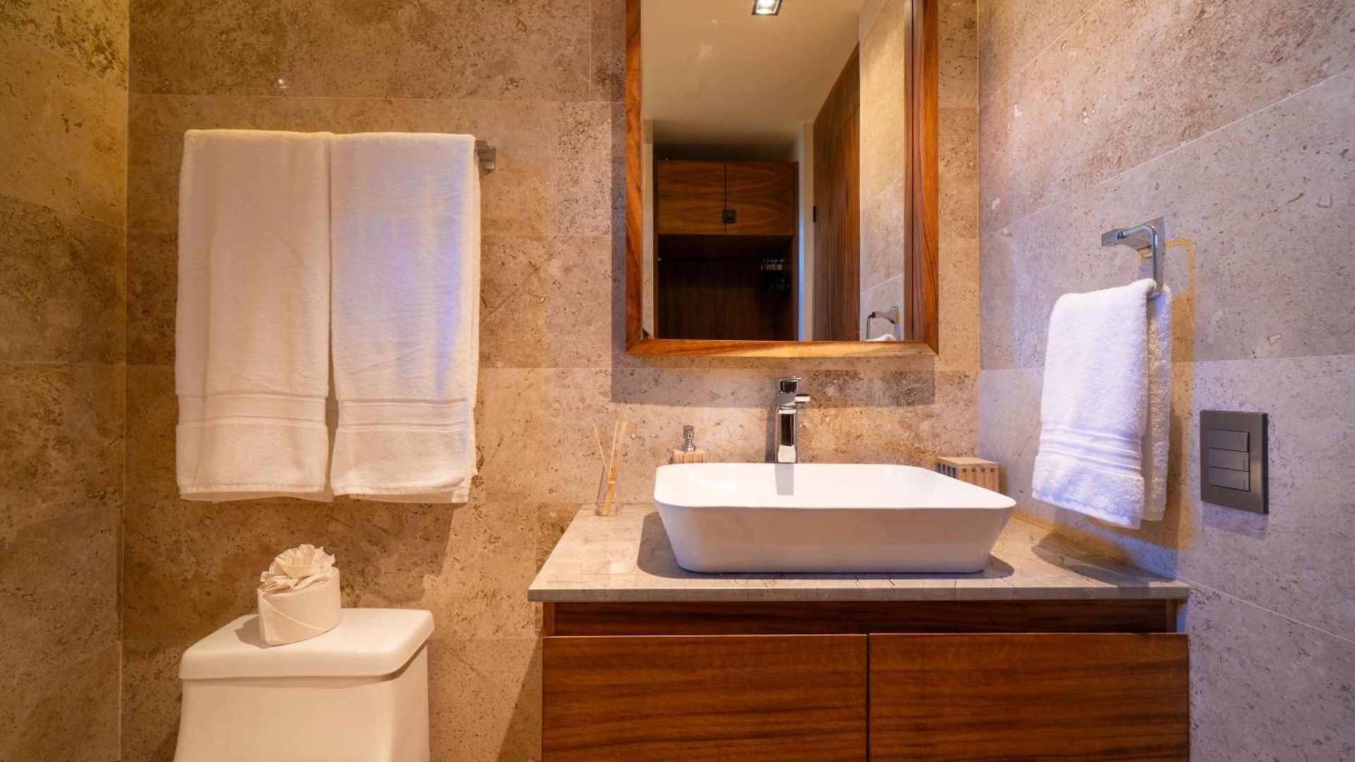 Modern Loft, Private Pool And Gym Intulum Apartment