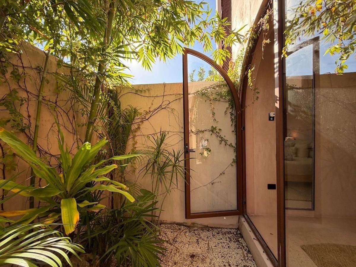 Apartment Wellness & Organic