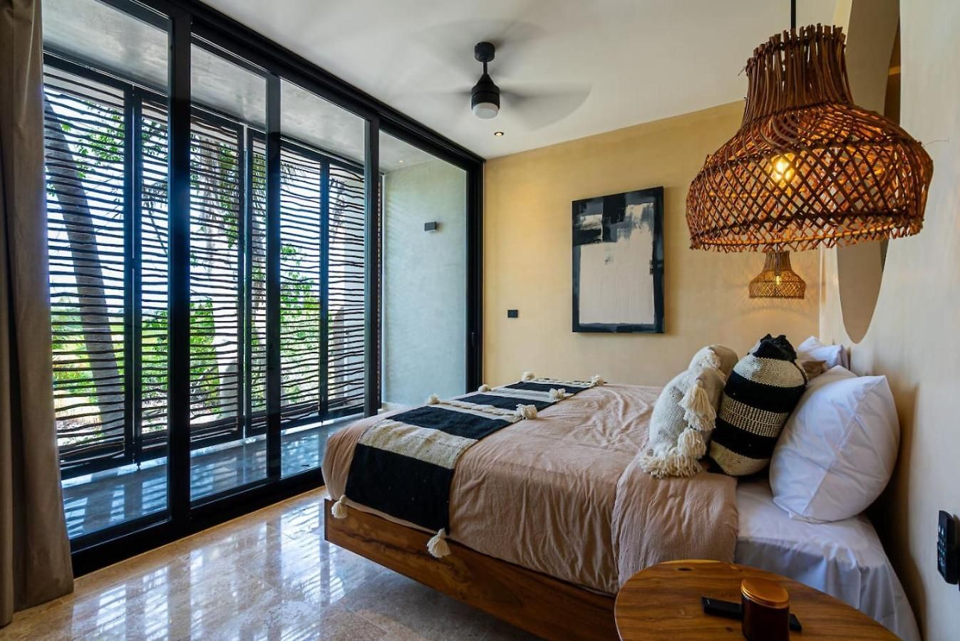 Luxury Beachfront 3br Tulum