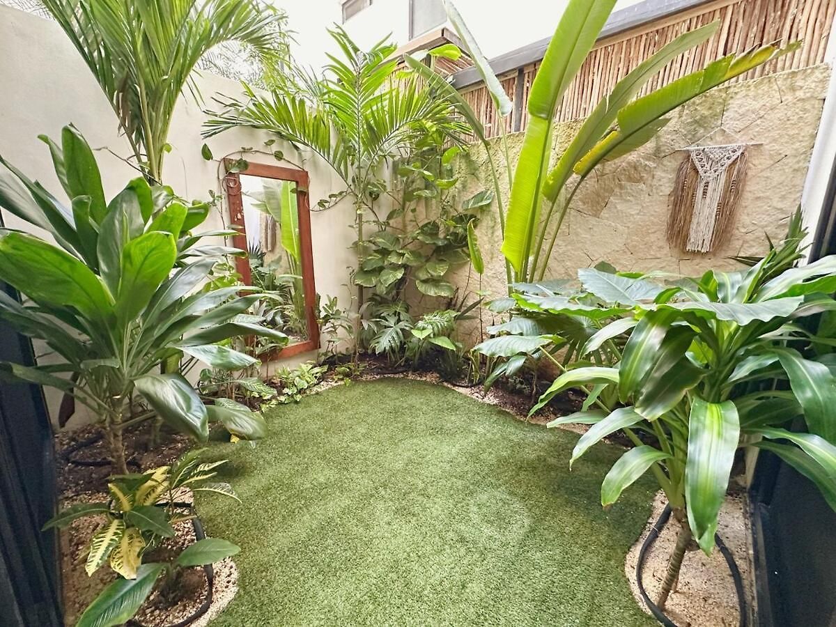 New Jungle Retreat 1br2ba Garden Private Pool Apartment *
