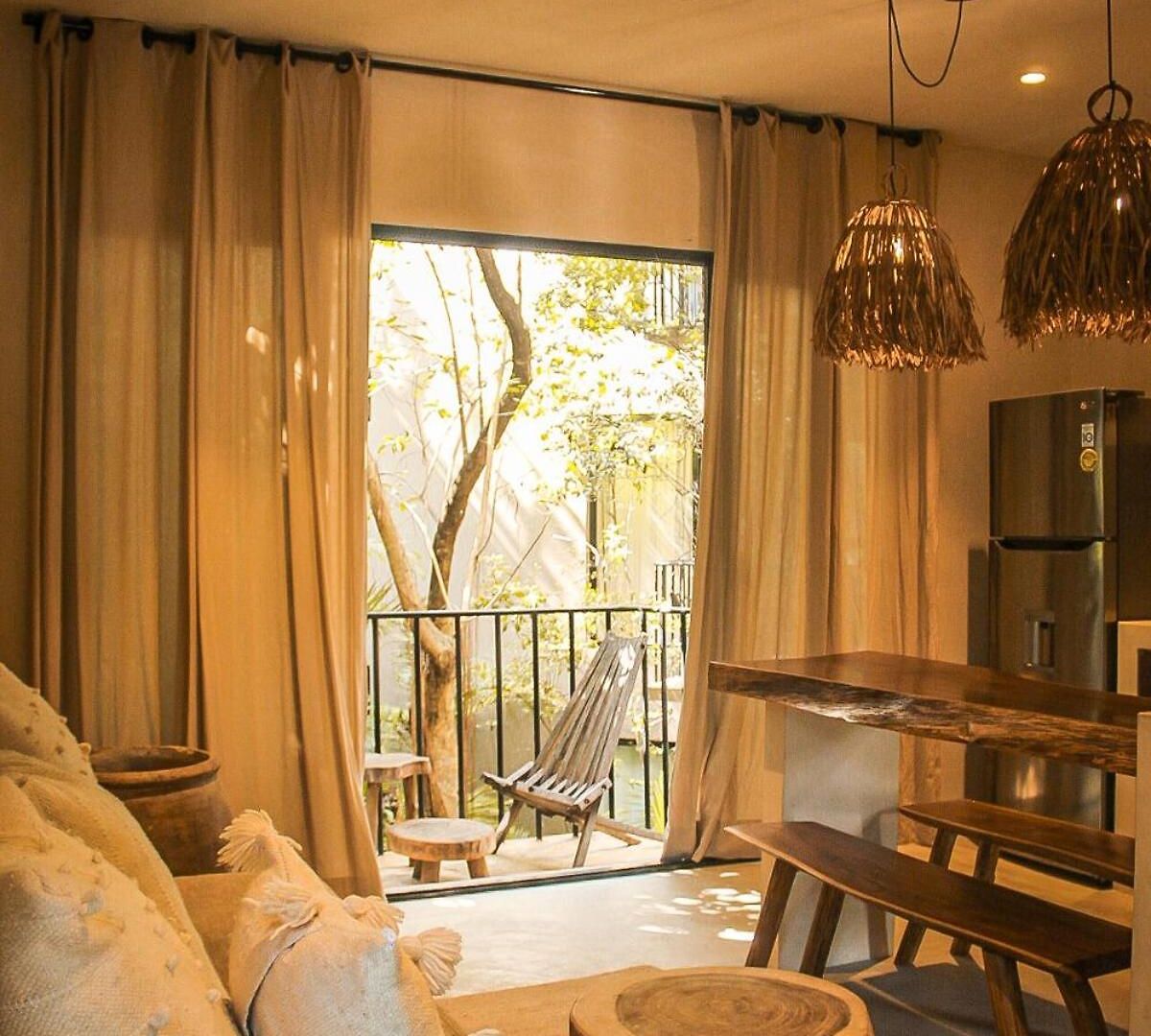 1 Bed Private Balcony *