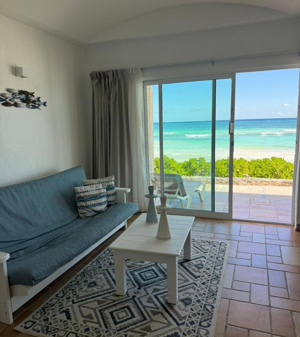 Apartment Beachfront In Tulum