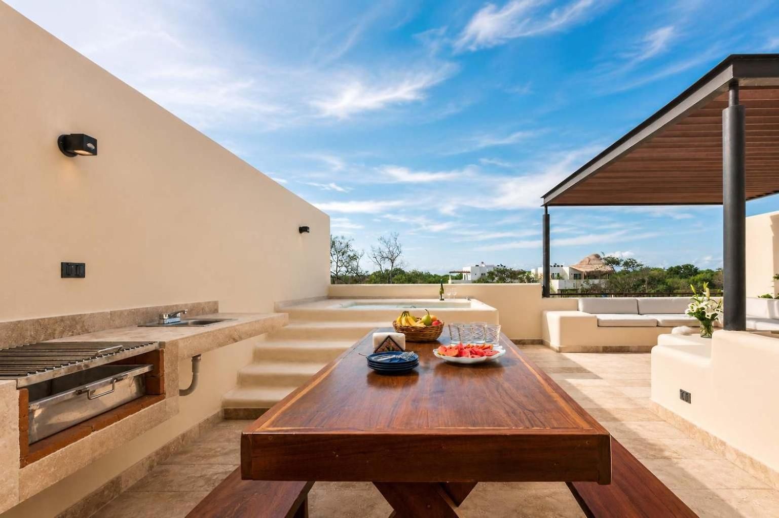 Penthouse 3br Only 1 Mile From Tulum