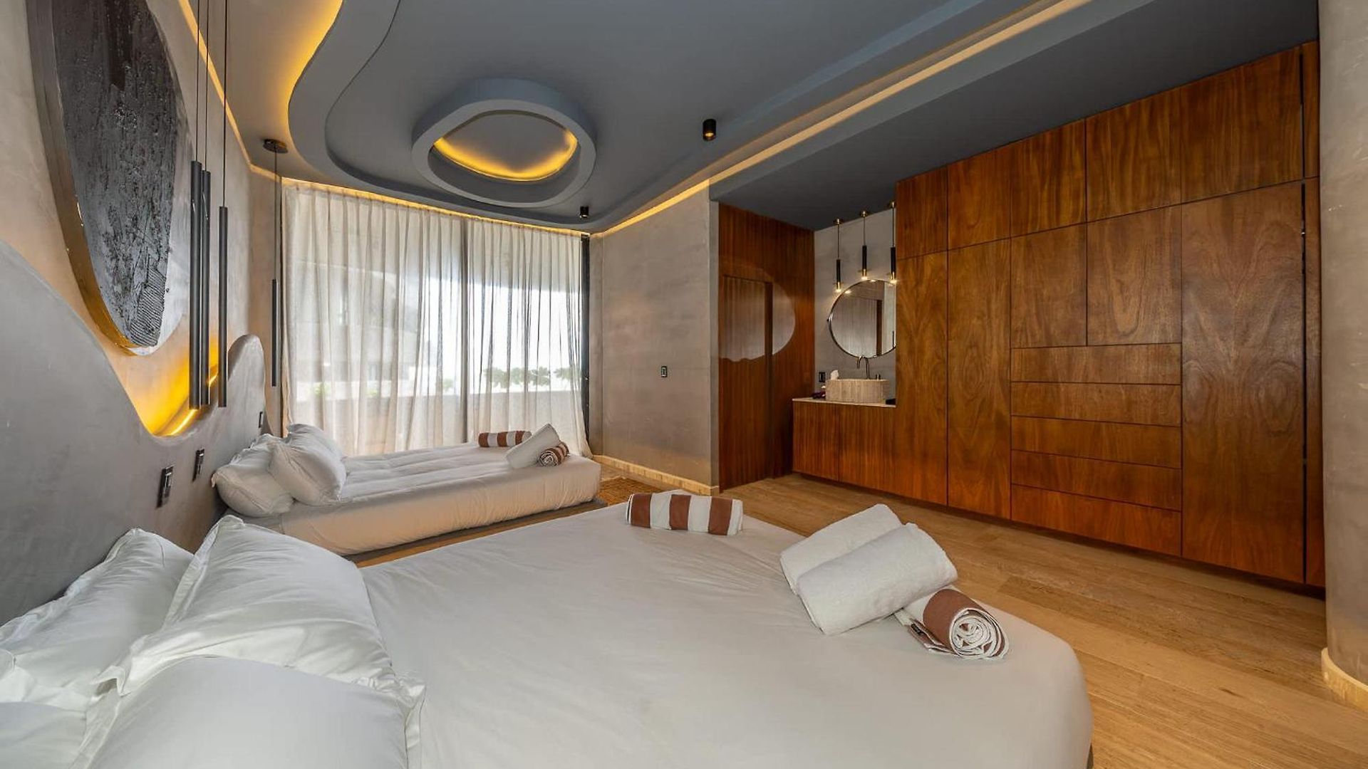 Apartment Oceanfront Luxury 3br In Tankah With Private