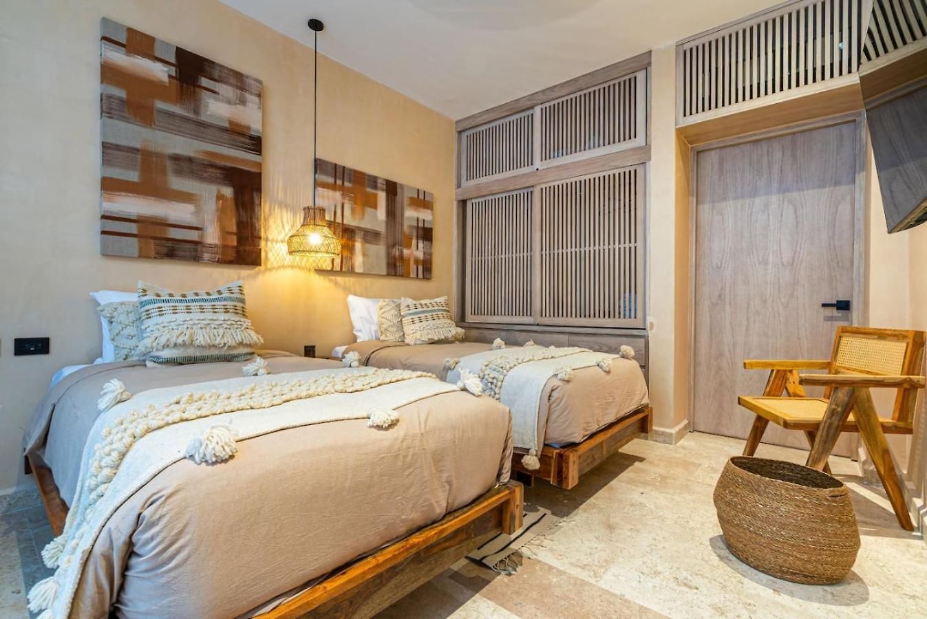 Luxury Beachfront 3br Tulum