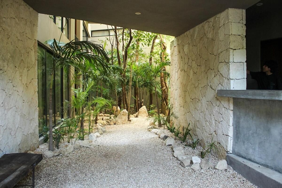 1 Bed Private Balcony