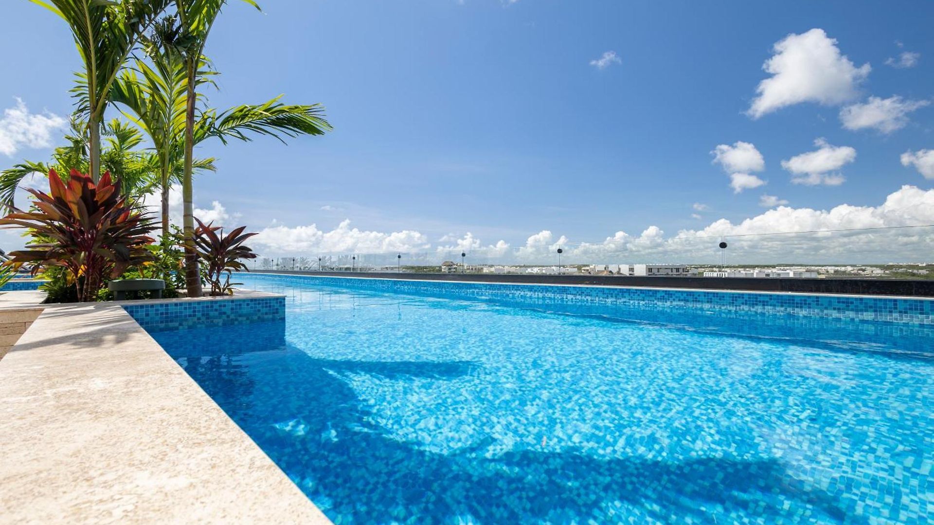 Infinity Pool Rooftop Luxury Aldea Zama Apartment *