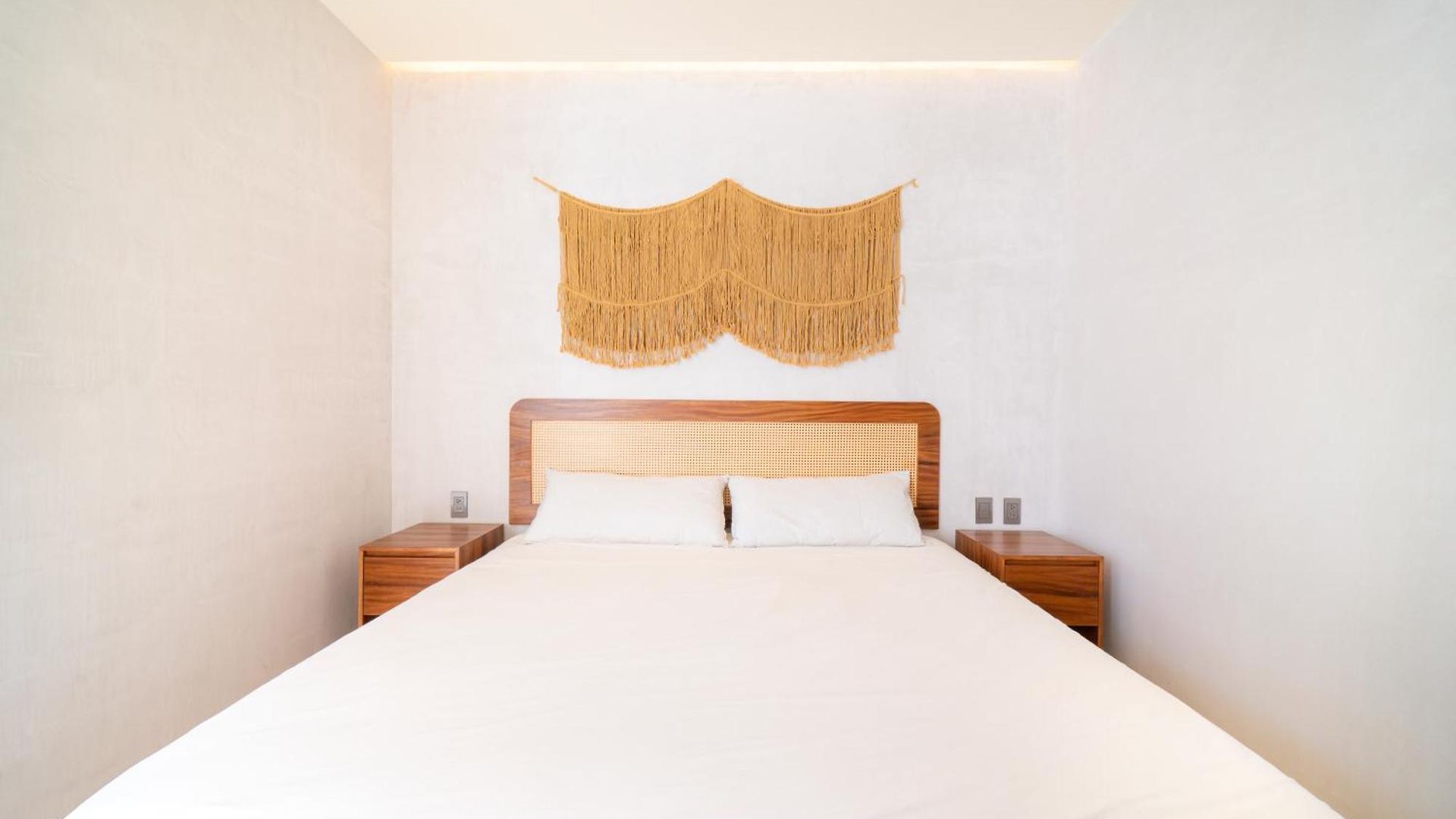 Modern Loft, Private Pool And Gym Intulum