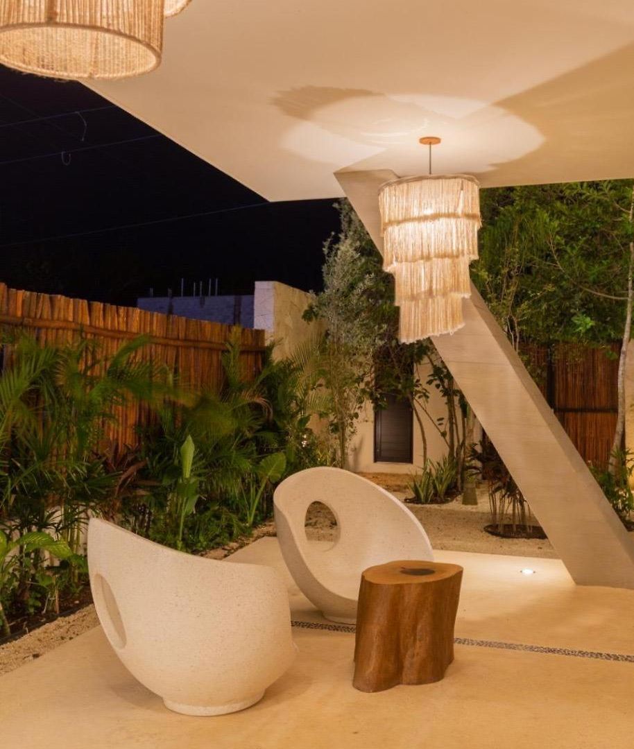 Luxury 2br Private Rooftop Pool