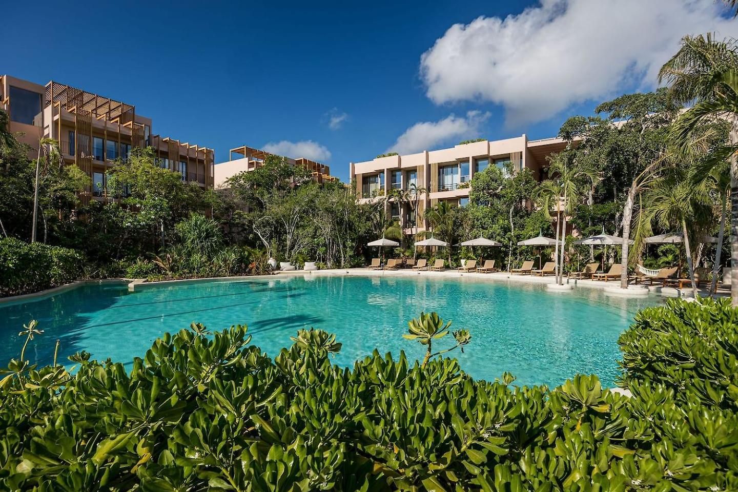 Chic Wrestaurant, Yoga, Coworking Areas * Tulum