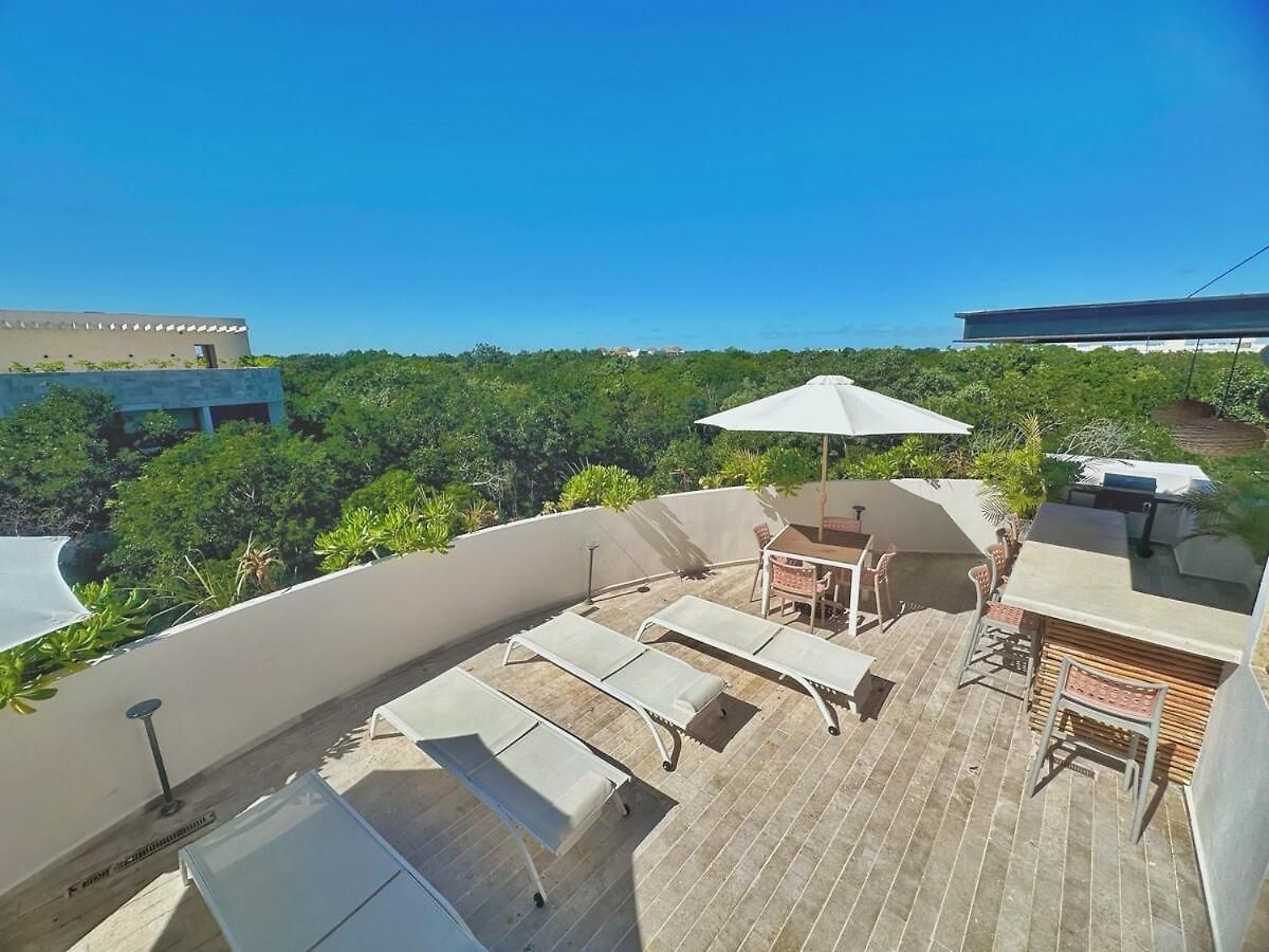 New Jungle Retreat 1br2ba Garden Private Pool Apartment