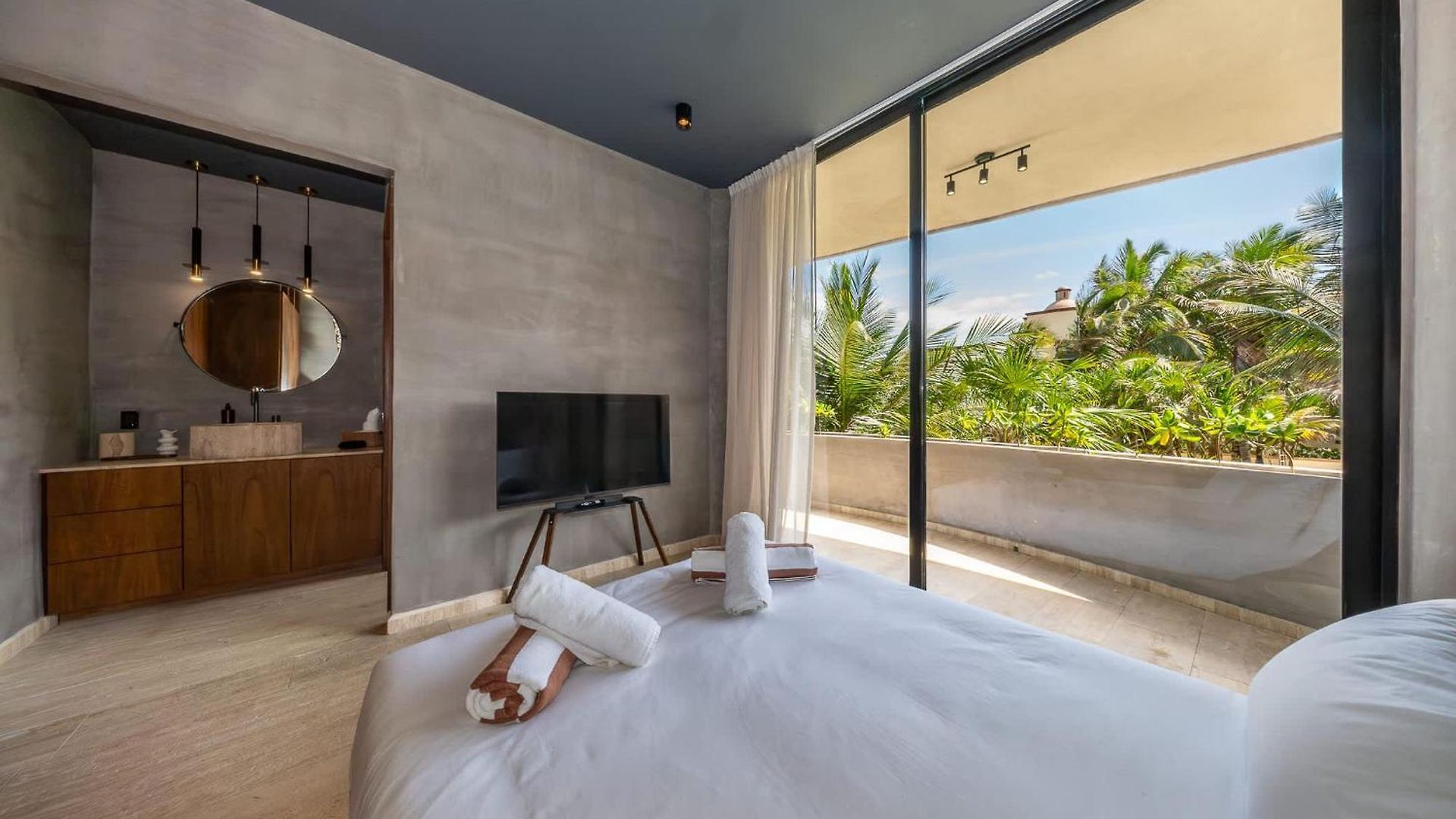 Apartment Oceanfront Luxury 3br In Tankah With Private *