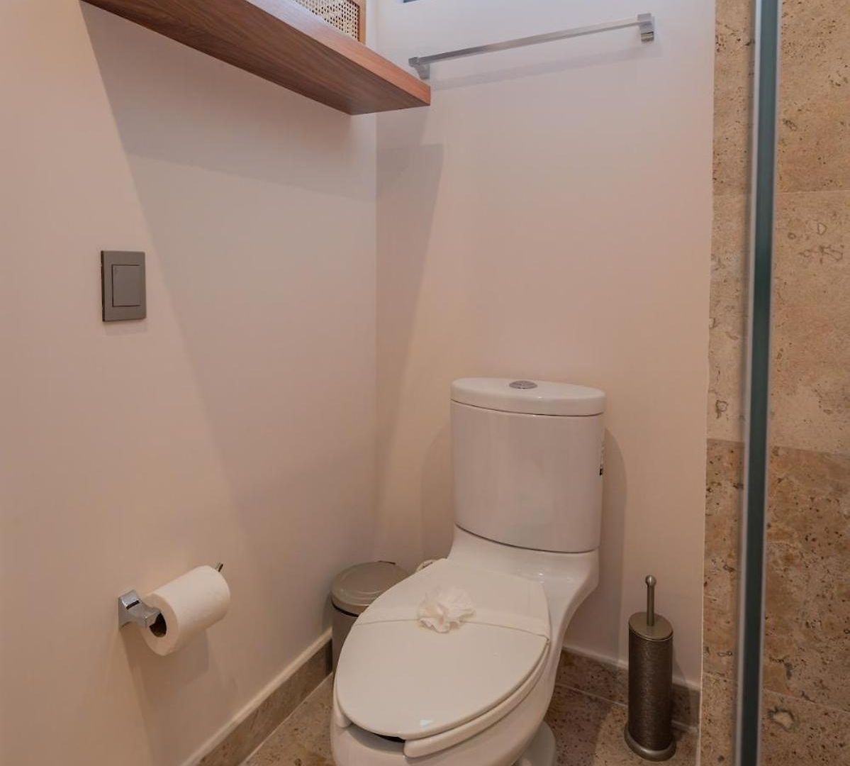 Tropical Penthouse 2br And Jacuzzi